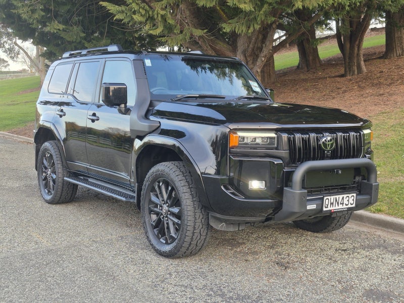 2024 Toyota Land Cruiser Prado VXL 2.8D Hybrid... image 2
