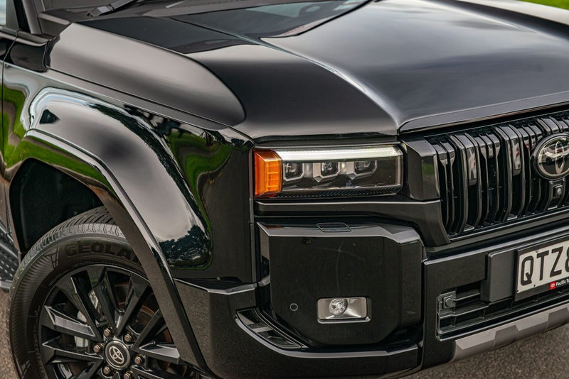 2024 Toyota Land Cruiser Prado VXL 2.8D Hybrid image 2