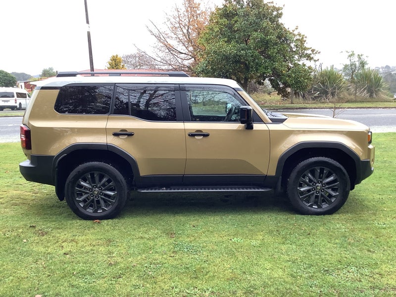 2024 Toyota Land Cruiser Prado ZX 2.8D AWD image 4