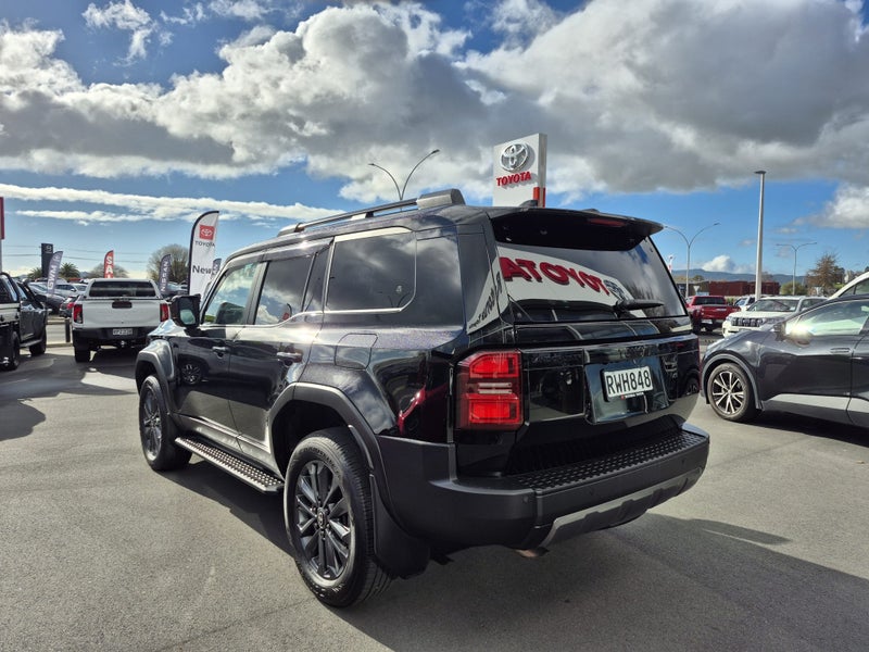 2024 Toyota Land Cruiser Prado ZX 7 Seater Cert... image 5