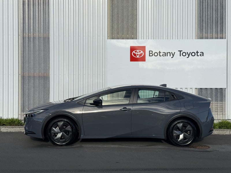 2024 Toyota Prius 1.8 Hybrid U Hatch 2WD 5 Dr C... image 4