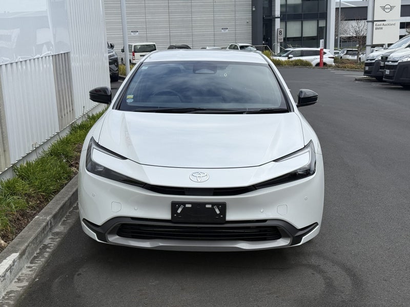 2024 Toyota Prius 1.8 Hybrid U Hatch 2WD 5 Dr CVT image 3