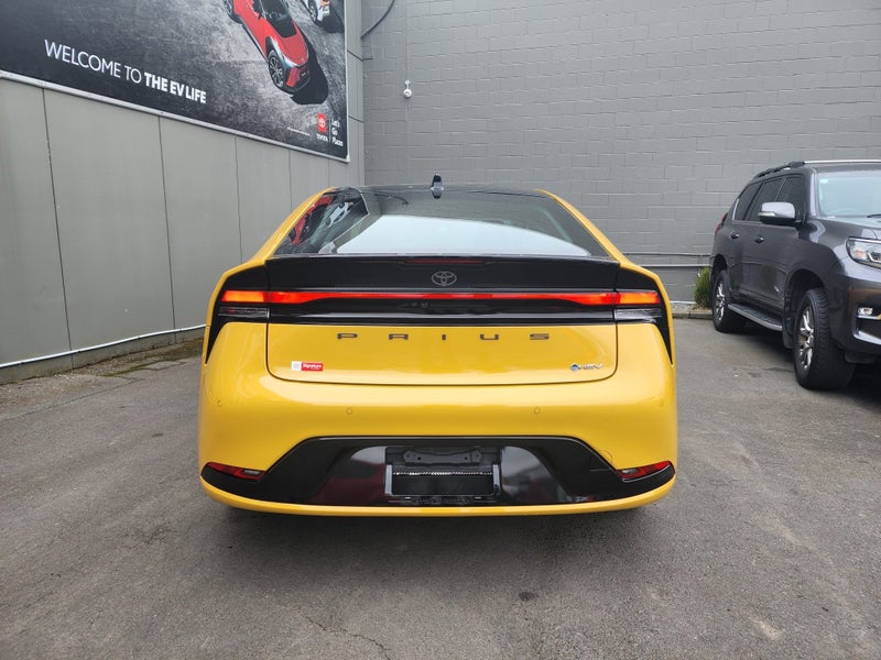 2024 Toyota Prius 2.0 Hybrid Z 2WD image 5