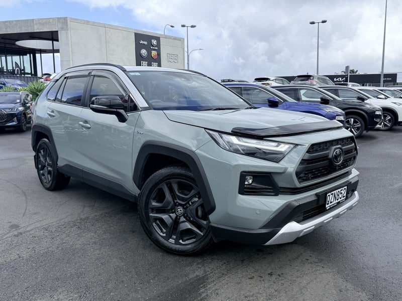 2024 Toyota RAV4 ADVENTURE 2.5 PETROL HYBRID 4WD image 4
