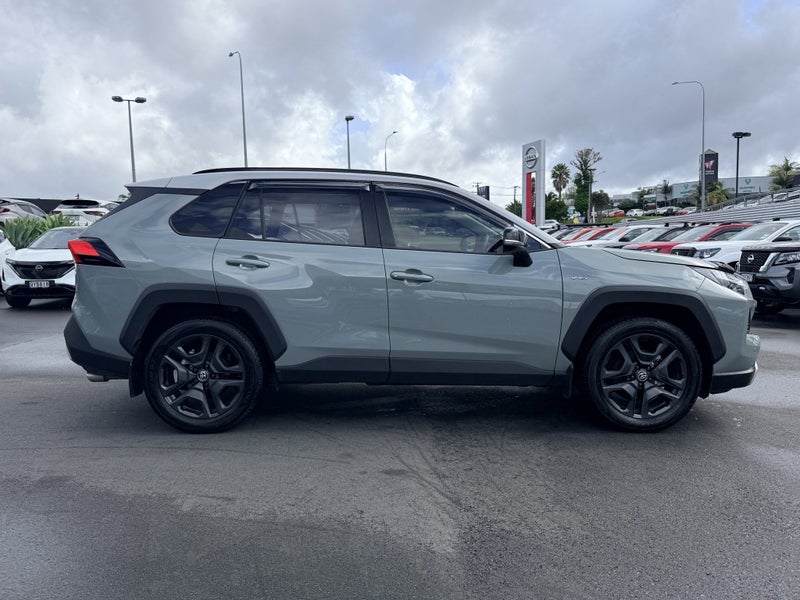 2024 Toyota RAV4 ADVENTURE 2.5 PETROL HYBRID 4WD image 5