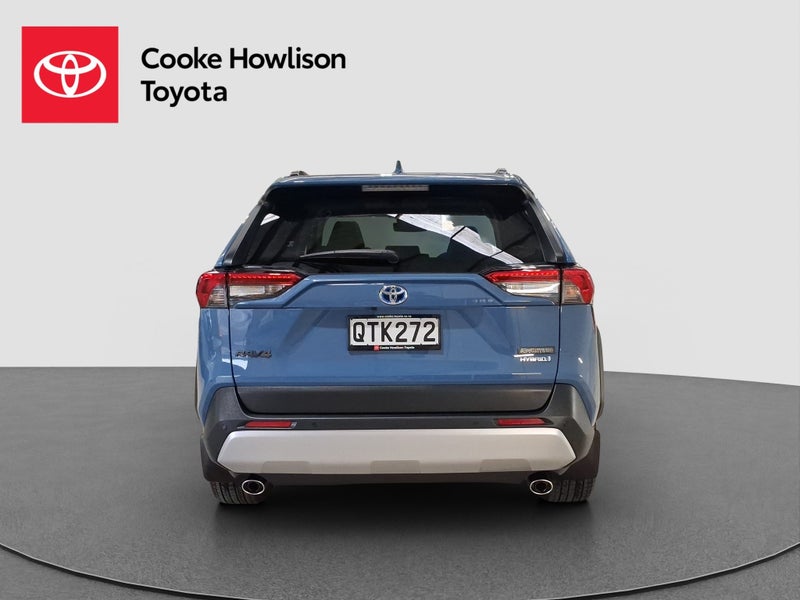 2024 Toyota RAV4 Adventure 2.5L Hybrid image 5
