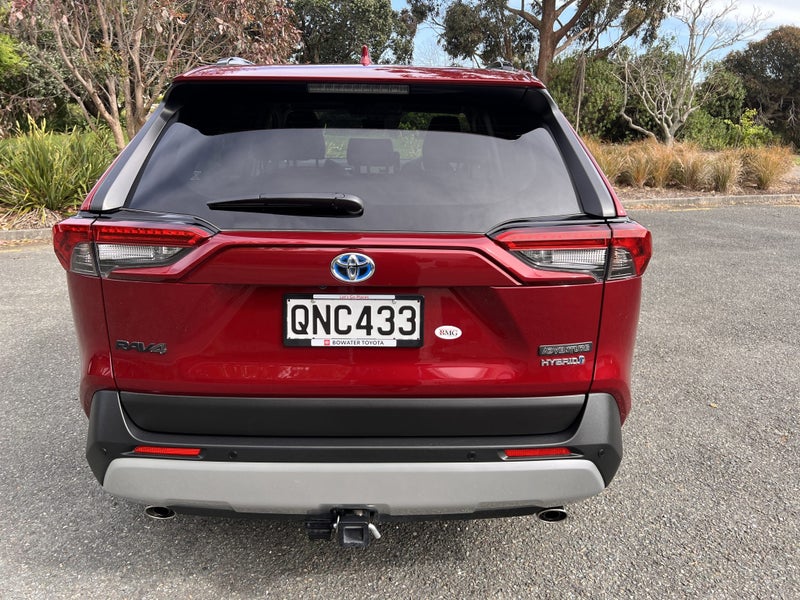 2024 Toyota RAV4 Adventure 2.5P HEV image 5