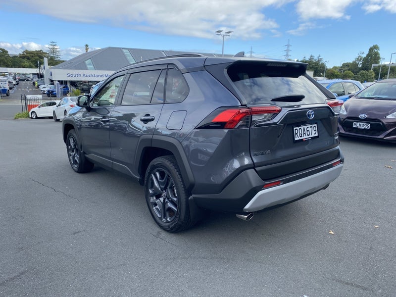 2024 Toyota RAV4 Adventure 2.5P HEV ECVT AWD SU... image 5