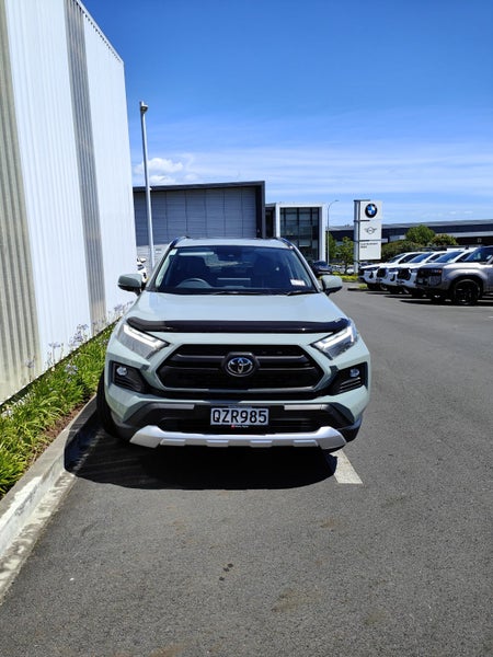 2024 Toyota RAV4 Adventure 2.5P HEV ECVT AWD SU... image 4