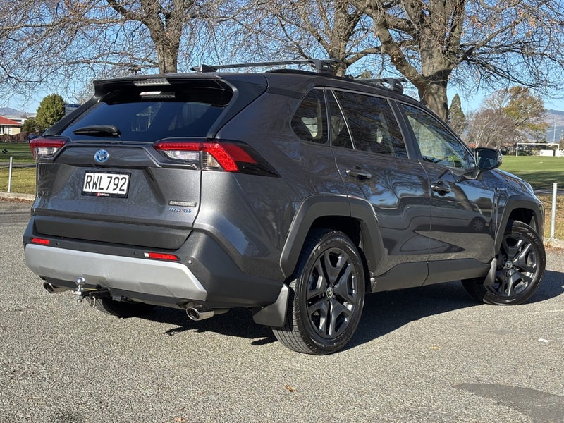 2024 Toyota RAV4 Adventure 2.5P HEV ECVT AWD SUV image 5