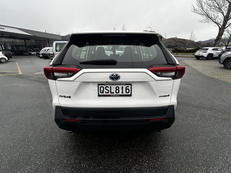 2024 Toyota RAV4 GX image 4