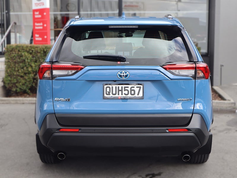 2024 Toyota RAV4 GX 2.5 AWD Hybrid image 5