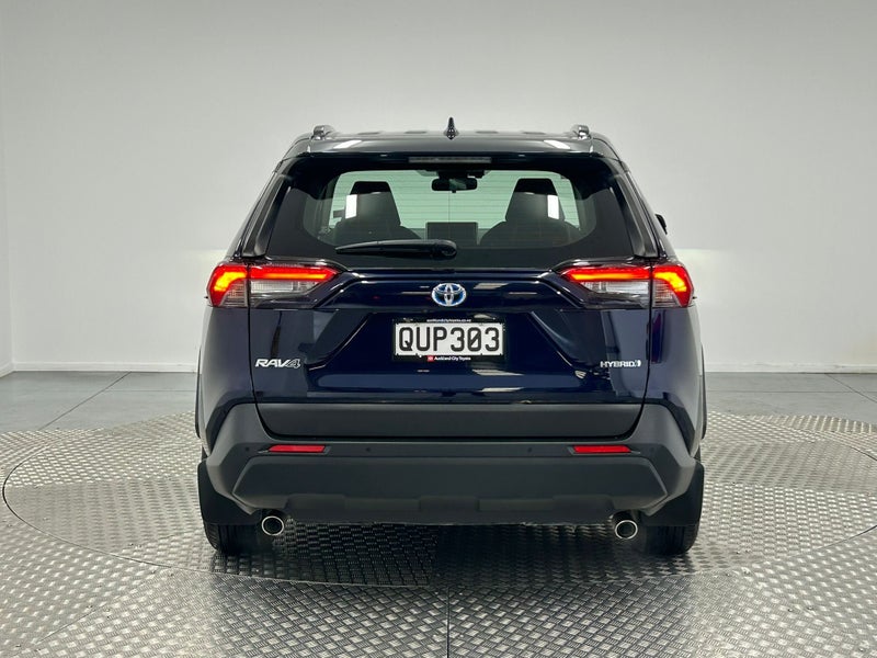 2024 Toyota RAV4 GX 2.5 Hybrid AWD image 4