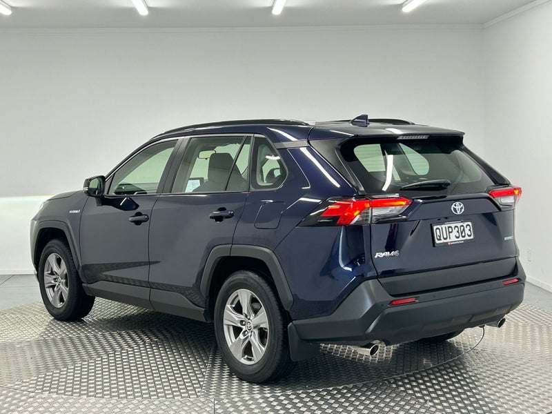2024 Toyota RAV4 GX 2.5 Hybrid AWD image 5