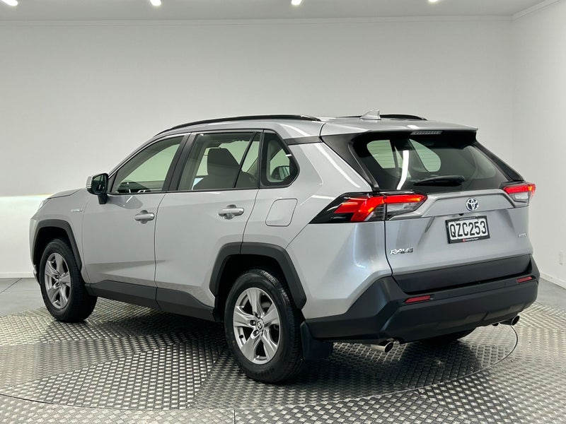 2024 Toyota RAV4 GX 2.5 Hybrid AWD image 5