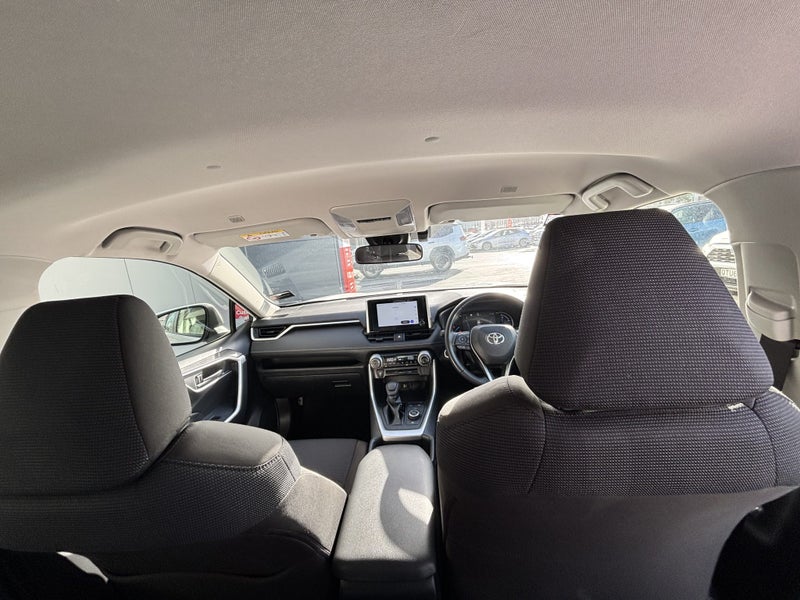 2024 Toyota RAV4 GX 2.5 HYBRID POPULAR SUV image 2