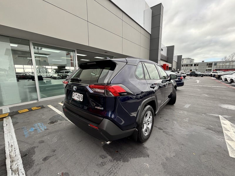 2024 Toyota RAV4 GX 2.5 HYBRID POPULAR SUV image 3