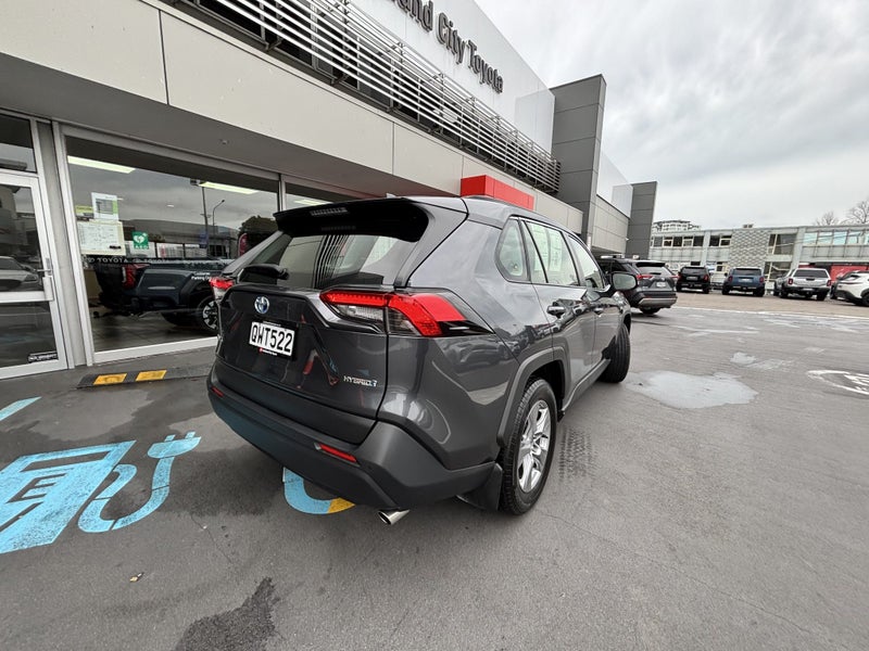 2024 Toyota RAV4 GX 2.5 HYBRID POPULAR SUV image 3