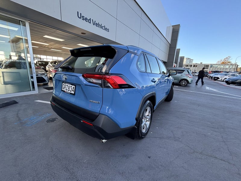 2024 Toyota RAV4 GX 2.5 HYBRID POPULAR SUV image 3