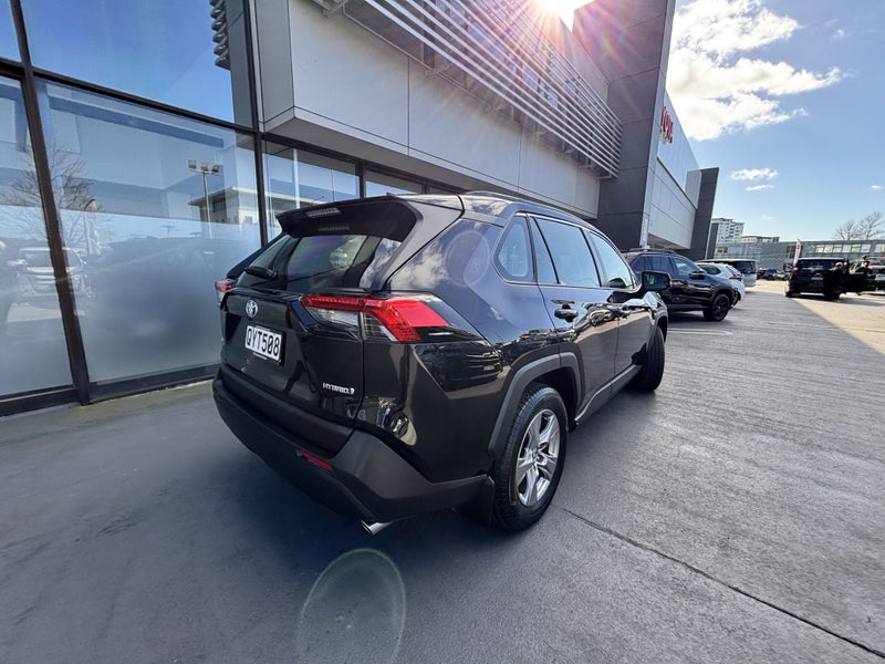 2024 Toyota RAV4 GX 2.5 HYBRID POPULAR SUV image 3