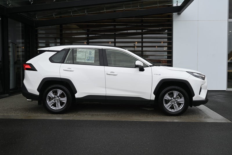 2024 Toyota RAV4 GX 2.5 Petrol Hybrid AWD SUV image 5