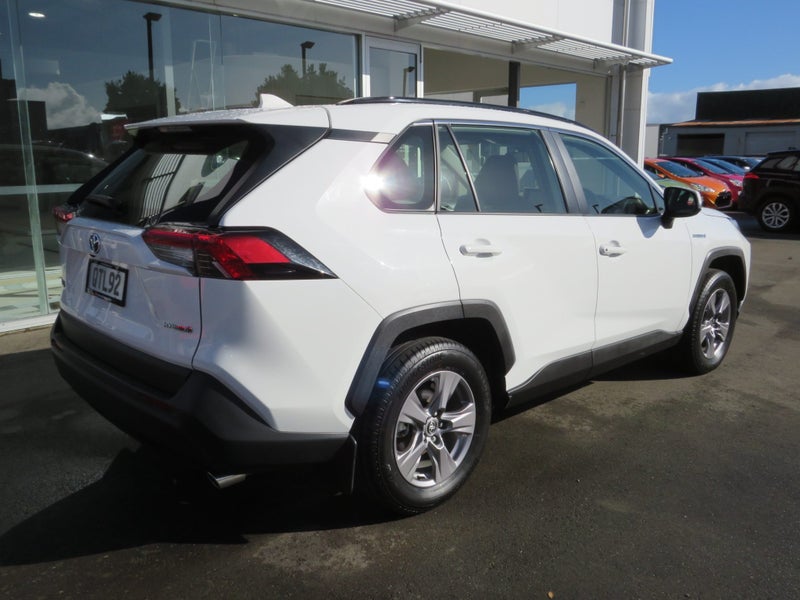 2024 Toyota RAV4 GX 2.5P HV ECVT image 5