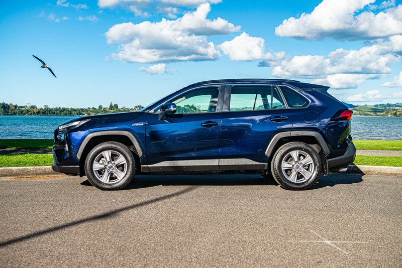 2024 Toyota RAV4 GX 2.5P HV ECVT AWD image 5