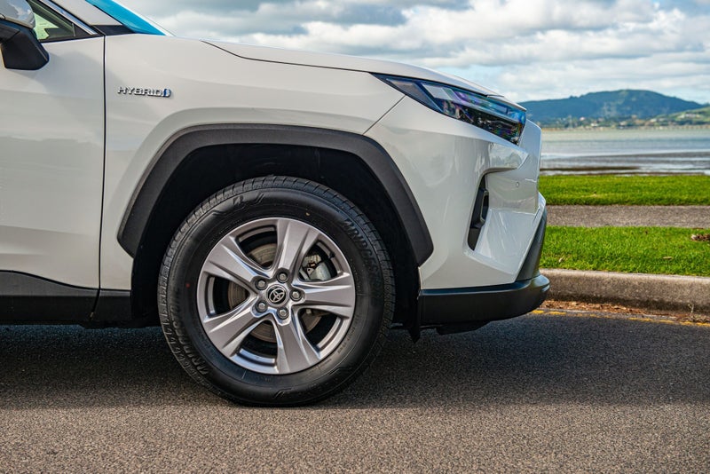 2024 Toyota RAV4 GX 2.5P HV ECVT AWD image 4