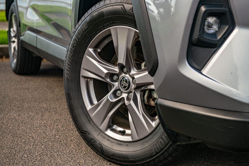 2024 Toyota RAV4 GX 2.5P HV ECVT AWD image 2