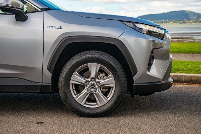 2024 Toyota RAV4 GX 2.5P HV ECVT AWD image 4