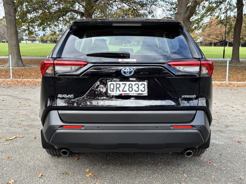 2024 Toyota RAV4 GX 2.5P HV ECVT AWD SUV image 4