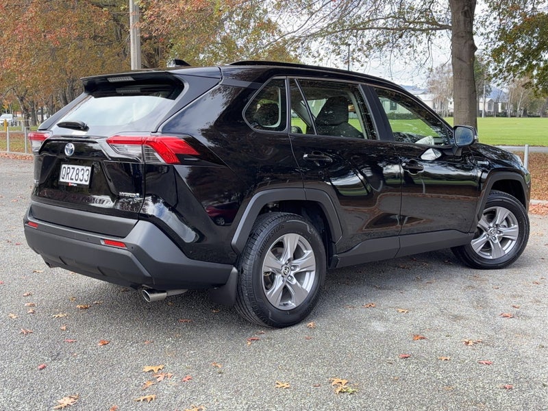 2024 Toyota RAV4 GX 2.5P HV ECVT AWD SUV image 5