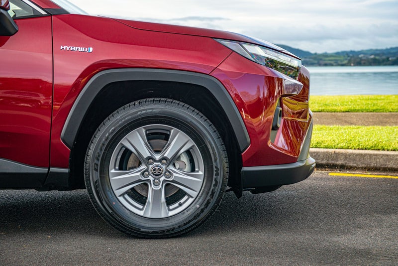 2024 Toyota RAV4 GX 2.5P HV ECVT AWD SUV image 4