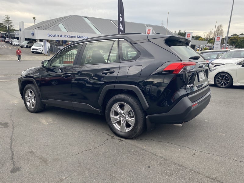 2024 Toyota RAV4 GX 2.5P HV ECVT AWD SUV image 4