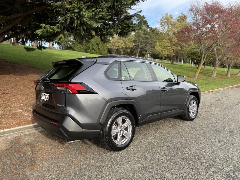 2024 Toyota RAV4 GX 2.5P HV ECVT AWD SUV/5D/5S image 4