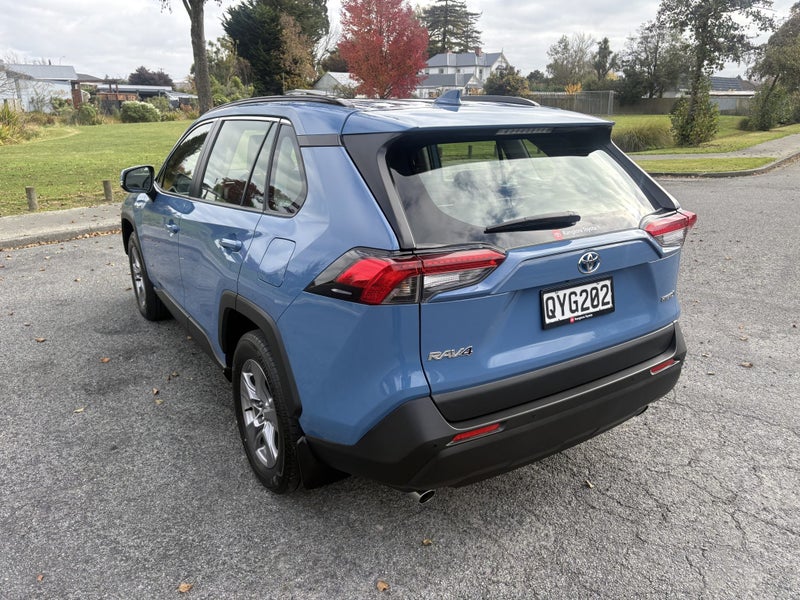 2024 Toyota RAV4 GX 2.5P HV ECVT AWD SUV/5D/5S image 2