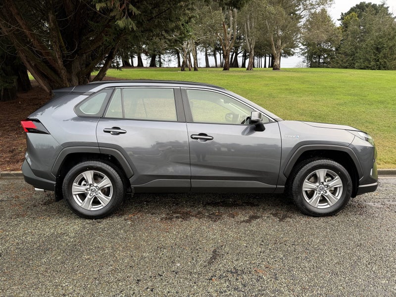 2024 Toyota RAV4 GX 2.5P HV ECVT AWD SUV/5D/5S image 3