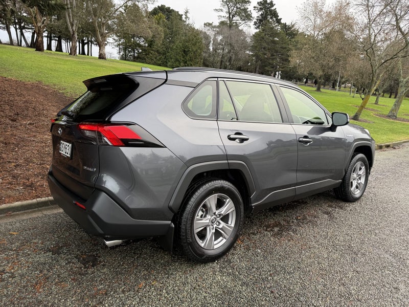 2024 Toyota RAV4 GX 2.5P HV ECVT AWD SUV/5D/5S image 4