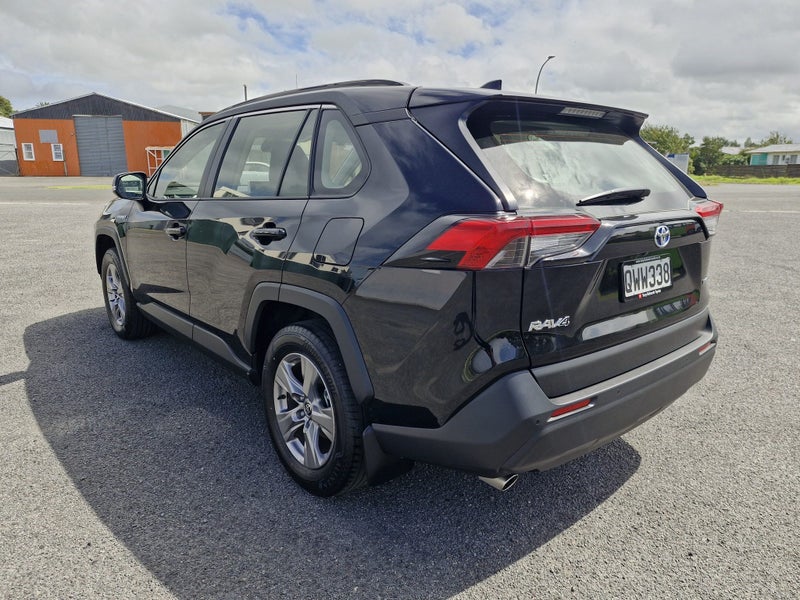2024 Toyota RAV4 GX 2.5P HV ECVT AWD SUV/5D/5S... image 3