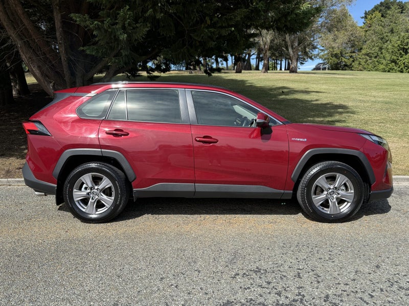 2024 Toyota RAV4 GX 2.5P HV ECVT AWD SUV/5D/5S image 3