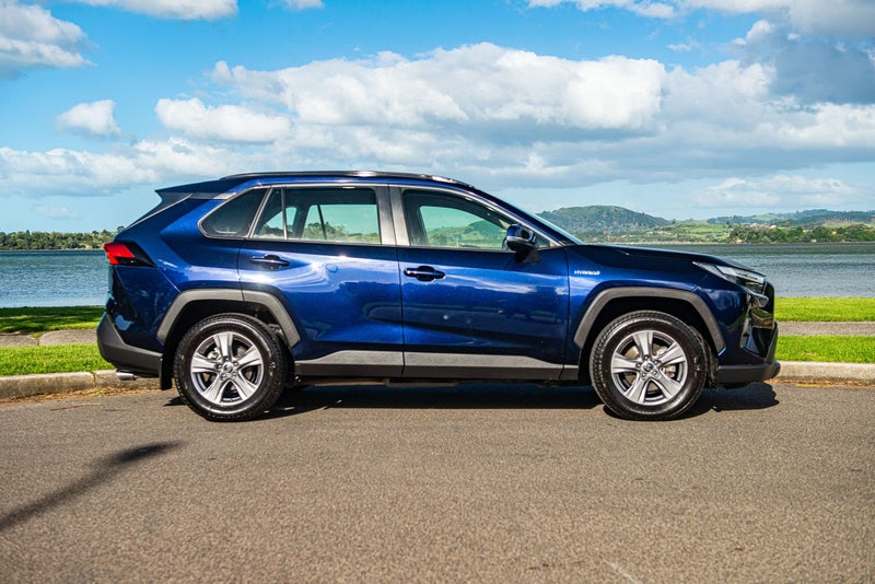 2024 Toyota RAV4 GX 2.5P HV ECVT AWD SUV/5D/5S... image 4