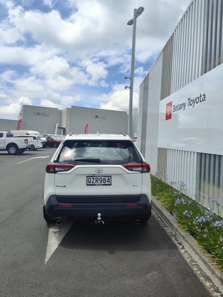 2024 Toyota RAV4 GX 2.5P HV ECVT AWD SUV/5D/5S... image 5