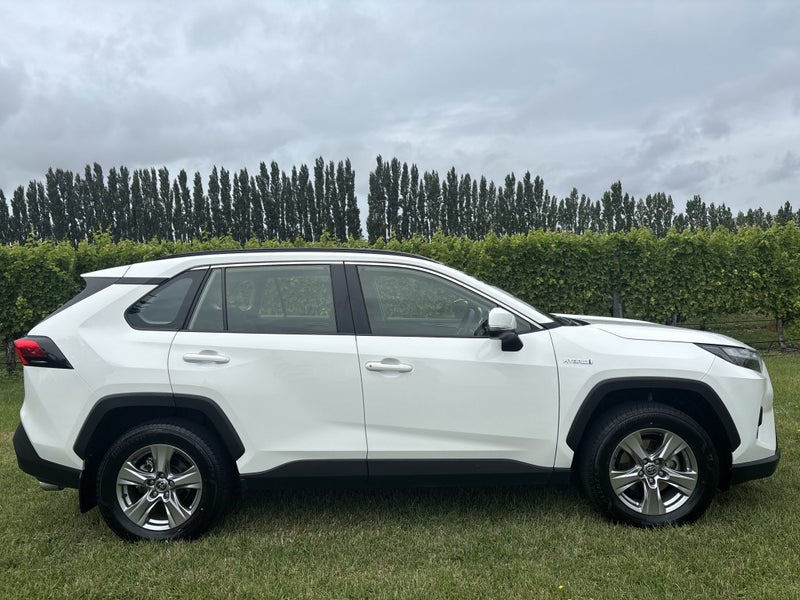 2024 Toyota RAV4 GX 2.5P HV ECVT AWD SUV/5D/5S image 4
