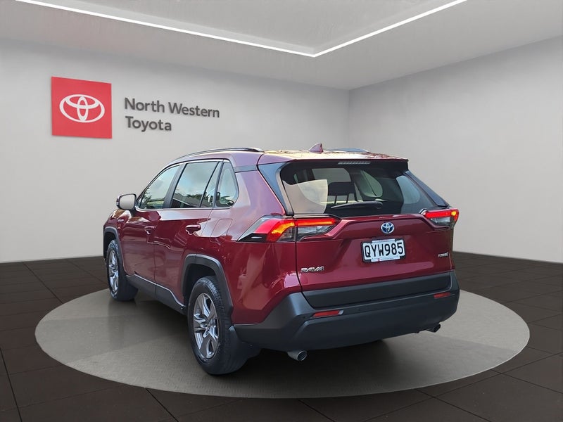 2024 Toyota RAV4 GX 2.5P HV ECVT AWD SUV/5D/5S image 5