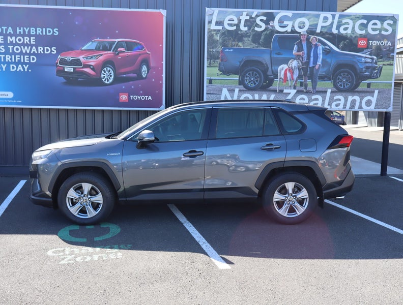 2024 Toyota RAV4 GX 2.5P HV ECVT AWD SUV/5D/5S image 2