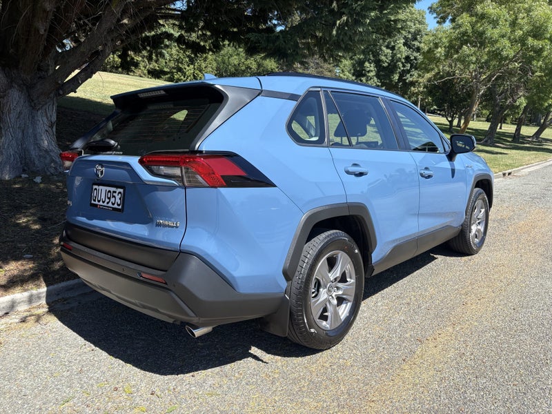 2024 Toyota RAV4 GX 2.5P HV ECVT AWD SUV/5D/5S image 4