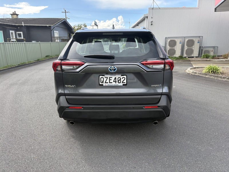 2024 Toyota RAV4 GX 2.5P HV ECVT AWD SUV/5D/5S... image 4