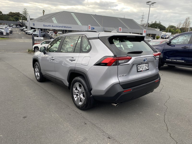 2024 Toyota RAV4 GX 2.5P HV ECVT AWD SUV/5D/5S image 5