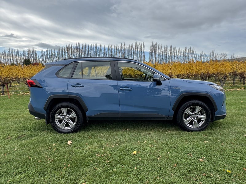 2024 Toyota RAV4 GX 2.5P HV ECVT AWD SUV/5D/5S image 3