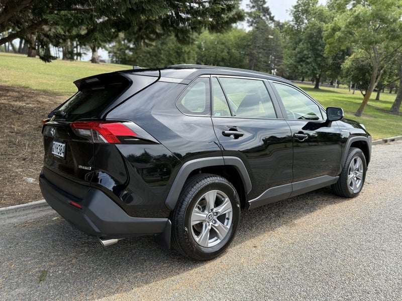 2024 Toyota RAV4 GX 2.5P HV ECVT AWD SUV/5D/5S image 4